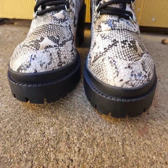 Fashion Nova Snake Print Combat Boots Women Size 11 - Picture 3 of 7
